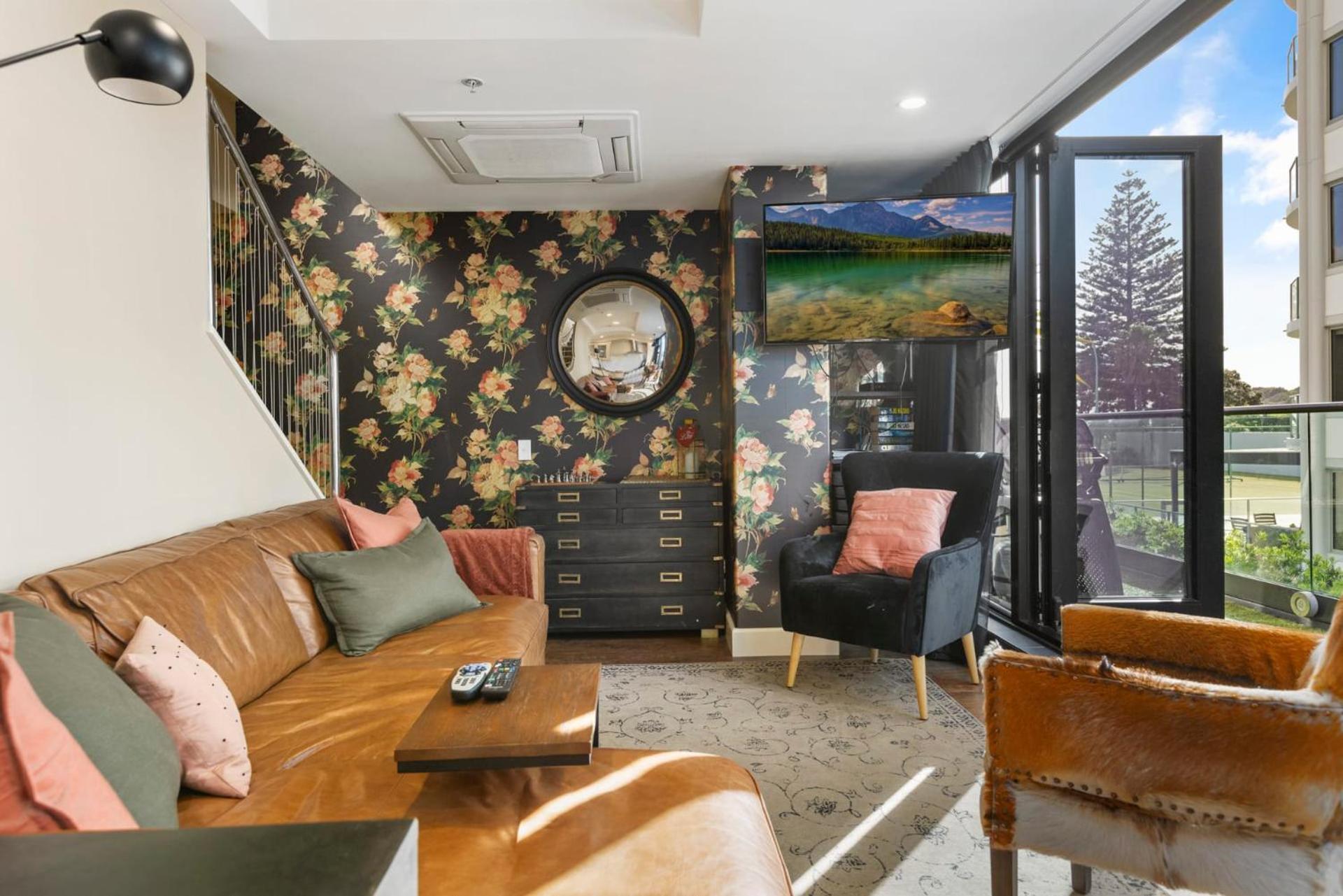 Marvelous Downtown Apartment Moments From Main Beach With Heated Pool, Gym And Parking Mount Maunganui Exterior foto